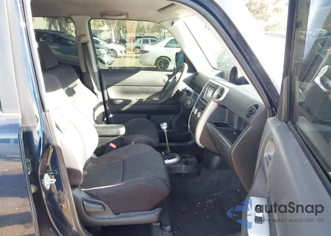 2004 Scion Xb z USA, uszkodzony, nr VIN JTLKT334540131225